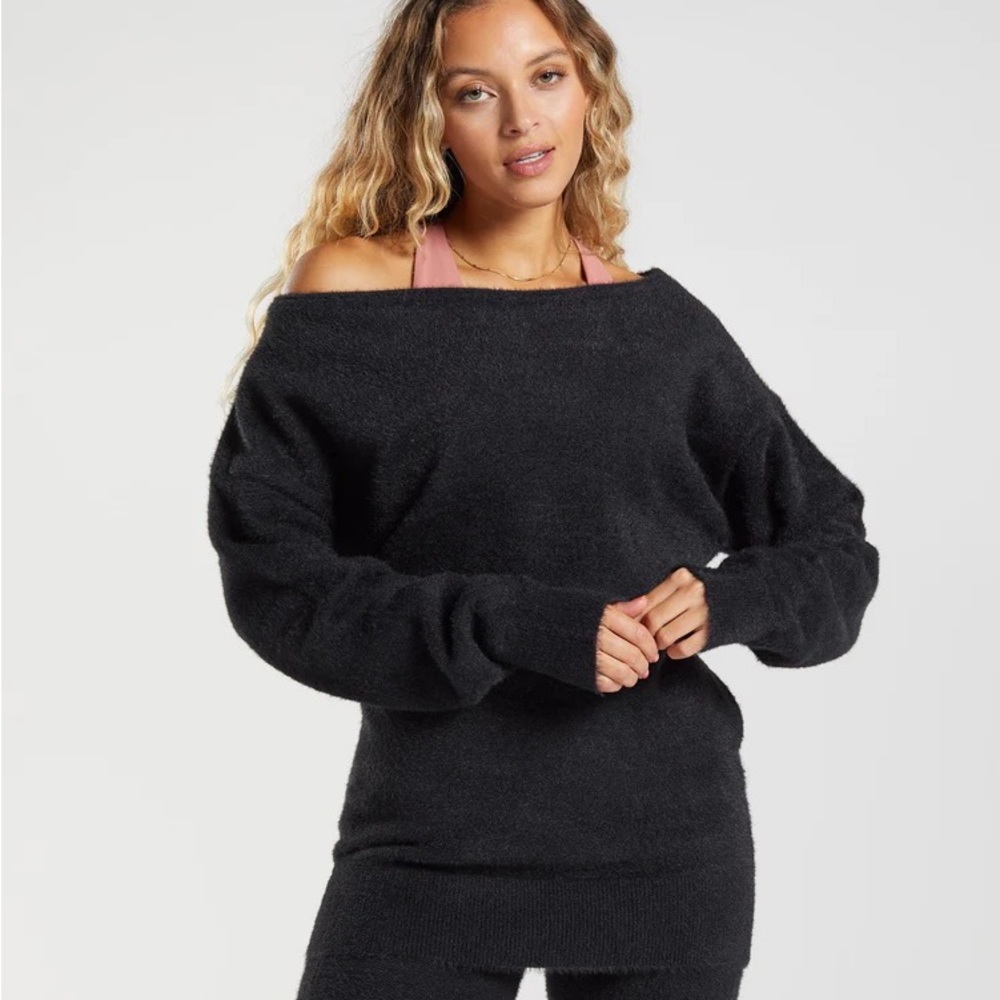 WHITNEY OVERSIZED EYELASH KNIT SWEATER